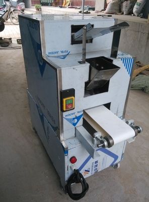 多功能仿手工餃子皮機 河北東弘仿手工餃子皮廠家圖片|多功能仿手工餃子皮機 河北東弘仿手工餃子皮廠家產(chǎn)品圖片由河北任縣東弘機械制造廠公司生產(chǎn)提供-