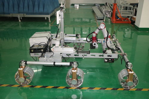 中國(guó)天眼 2225只 眼睛 迎維護(hù)機(jī)器人