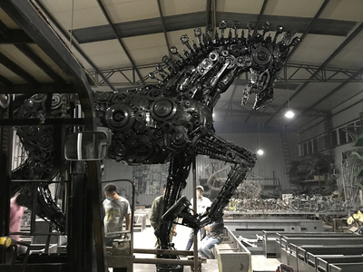 九素(北京)原創(chuàng)機(jī)械裝置雕塑---機(jī)械馬