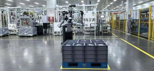 人形機(jī)器人正加速 跑進(jìn) 工廠(chǎng) 浦東機(jī)器人產(chǎn)品 場(chǎng)景持續(xù)上新